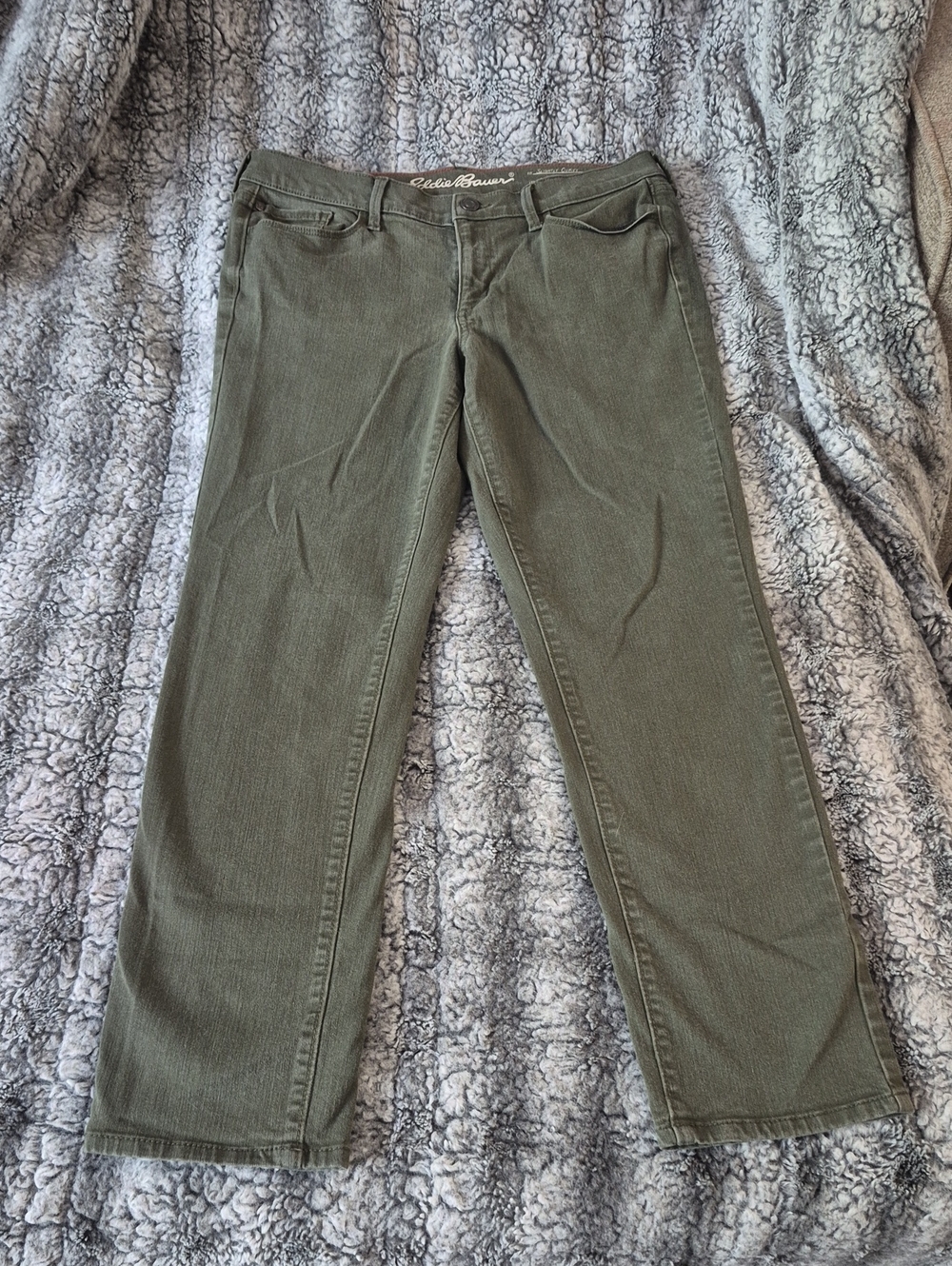 Eddie Bauer 🖤 Olive Green Straight-Leg Jeans (805)